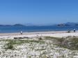 Portos do Paraná ajuda a retirar 220 quilos de resíduos de praia da Ilha do Mel