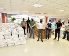 Comunidade portuária arrecada 9 mil cestas básicas para doação