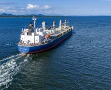 Porto de Paranaguá amplia capacidade produtiva após aumento do calado para 13,1 m