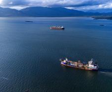 Porto de Paranaguá amplia capacidade produtiva após aumento do calado para 13,1 m