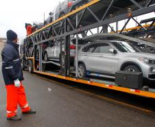 BMW inicia exportação pelo Porto de Paranaguá