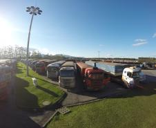 Porto de Paranaguá tem novo sistema de agendamentos para descarga de caminhões