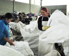 Portos do Paraná vão destinar resíduos recicláveis para Associação da Vila Santa Maria