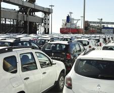 Exportação de veículos por Paranaguá bate recorde