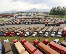 Porto de Paranaguá recebeu 400 mil caminhões em 2017 sem sofrer com filas