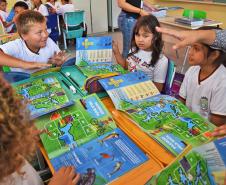 Almanaque Porto Sustentável chega às escolas do litoral do Paraná