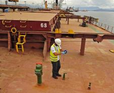 Appa verifica água de lastro de 98% dos navios em Paranaguá