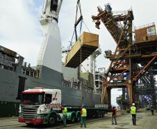 Movimentação de cargas no Porto de Paranaguá cresce 20%