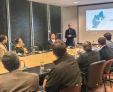 Nesta terça-feira (11), na sede do MPPR em Curitiba, o diretor-presidente Luiz Fernando Garcia participou do 3º Workshop Brasil ID Smart Port, organizado pela promotora Priscila Cavalcante, do Grupo de Atuação Especial do Meio Ambiente (GAEMA), em parceria com Programa de Cidades do Pacto Global da ONU.
