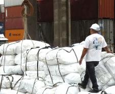 Os embarques humanitários em Paranaguá tiveram o apoio da Assessoria Sindical da Appa, Praticagem, dos sindicatos da Estiva e dos Arrumadores e das empresas Interalli, Cotriguaçu, AGTL, Compacta e Tibagi. 