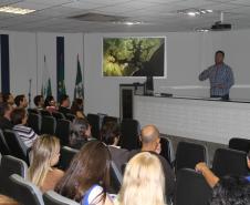 Para marcar o mês do Meio Ambiente, painel sobre a diversidade de espécies da Baía de Paranaguá também foi inaugurado, na tarde desta quarta-feira (12)