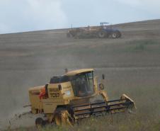 Em meio à estimativa de crescimento de 7 milhões de toneladas na safra brasileira de grãos 2013/14 e de um déficit de armazenagem de aproximadamente 12,5 milhões de toneladas, no Paraná, a região Norte do Estado debate soluções para garantir o crescimento sustentável da produção