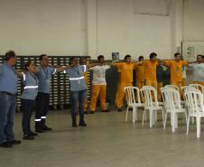 Durante toda semana, funcionários da Appa e empresas que atuam no Porto de Paranaguá recebem informações voltadas para a conscientização sobre riscos e necessidade de proteção
