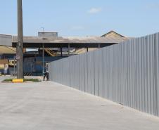 O novo prédio para os setores de segurança da Administração dos Portos de Paranaguá e Antonina (Appa) começou a ser construído nesta segunda-feira (27)