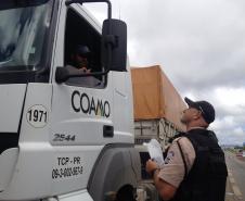 Parceiros da Appa no objetivo de manter a cidade limpa, terminais exportadores de grãos criam soluções para melhorar o asseio dos caminhões depois da descarga
