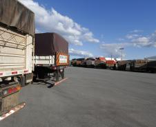 Porto de Paranaguá aumenta em 107% o recebimento de caminhões no mês de junho