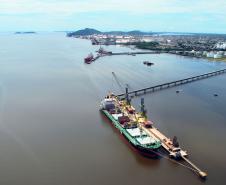 Fenômenos climáticos podem afetar canais de acesso ao Porto de Paranaguá
