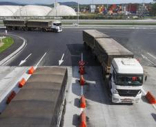 Porto de Paranaguá já utiliza os novos acessos ao pátio de caminhões