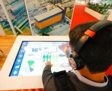 Portos do Paraná apostam em tecnologia em feira mundial de logística