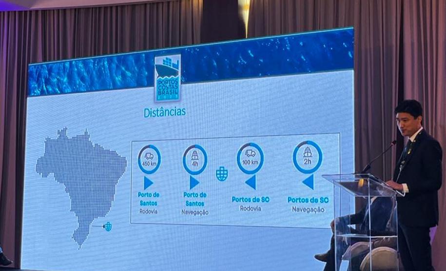 Portos do Paraná é destaque em seminário de infraestrutura e transporte marítimo