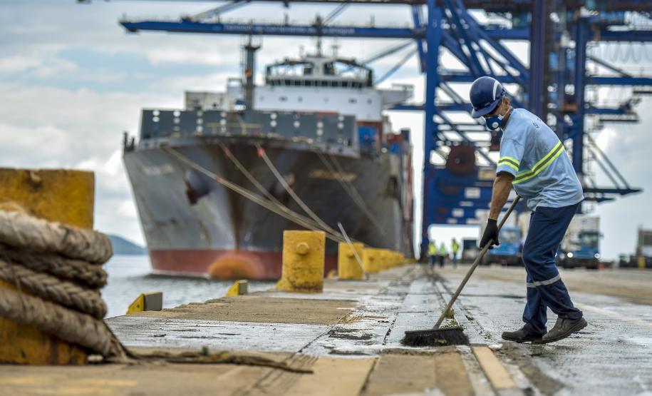 Portos do Paraná celebra importância dos trabalhadores neste 1.º de Maio