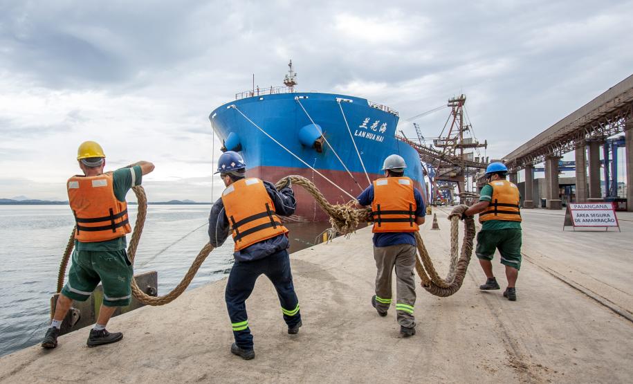 Portos do Paraná celebra importância dos trabalhadores neste 1.º de Maio