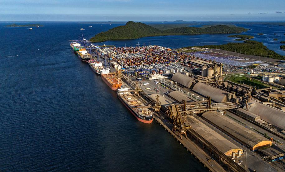 Porto de Paranaguá amplia capacidade produtiva após aumento do calado para 13,1 m