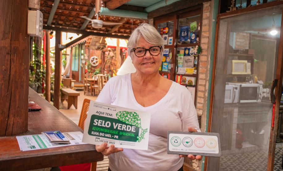Empresas da Ilha do Mel recebem certificado ambiental da Portos do Paraná