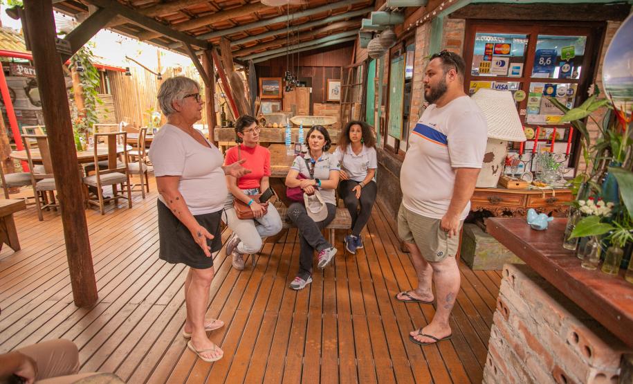 Empresas da Ilha do Mel recebem certificado ambiental da Portos do Paraná