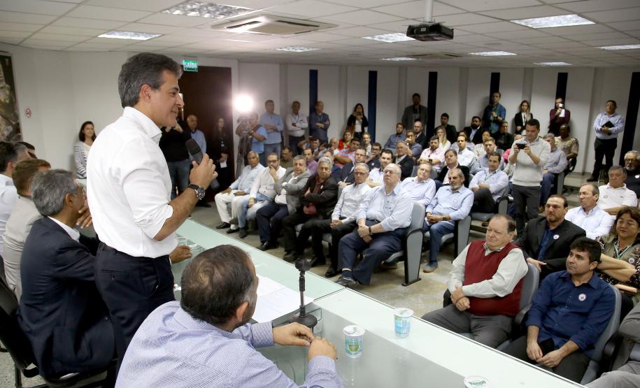 Appa repassa R$ 32 milhões para obras e programa de combate a zoonoses em Paranaguá Appa repassa R$ 32 milhões para obras e programa de combate a zoonoses em Paranaguá